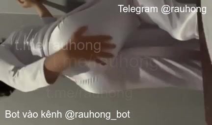 E rau học sinh c3 vú bự cực dâm mặc đồ lót ren vừa học về đã vội quay vid lột đồ show